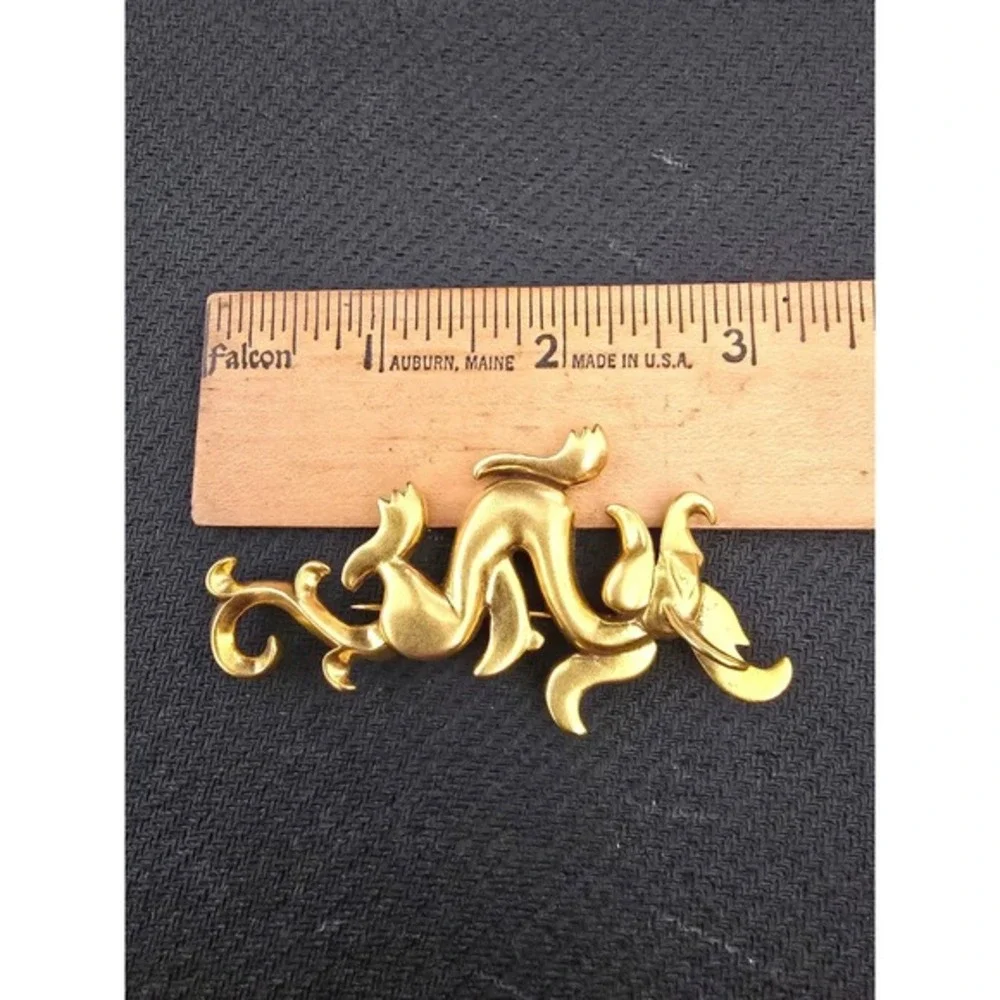 MMA Metropolitan Museum of Art Gold Tone‎ Dragon Brooch